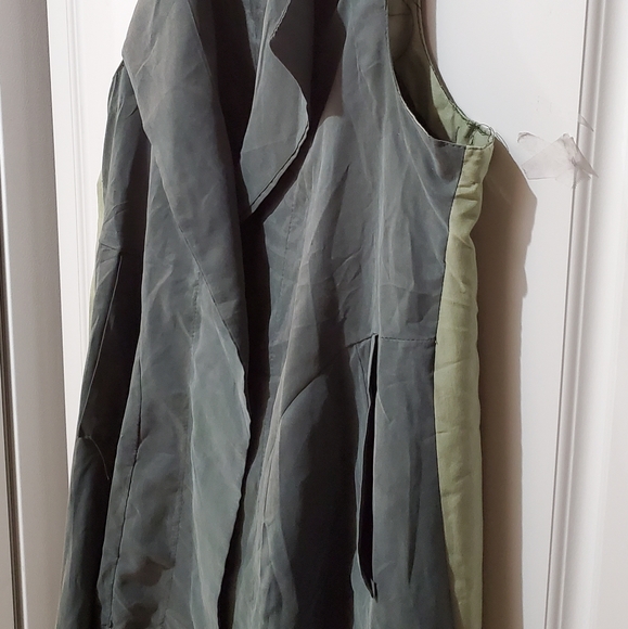 Shrug - Picture 4 of 8